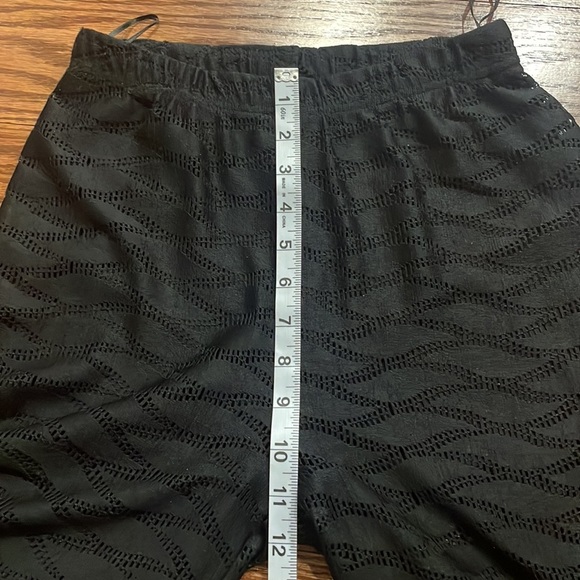 Lace wide leg 2 in 1 pants / shorts cover up / beach summer Black pull on XS - Picture 13 of 14